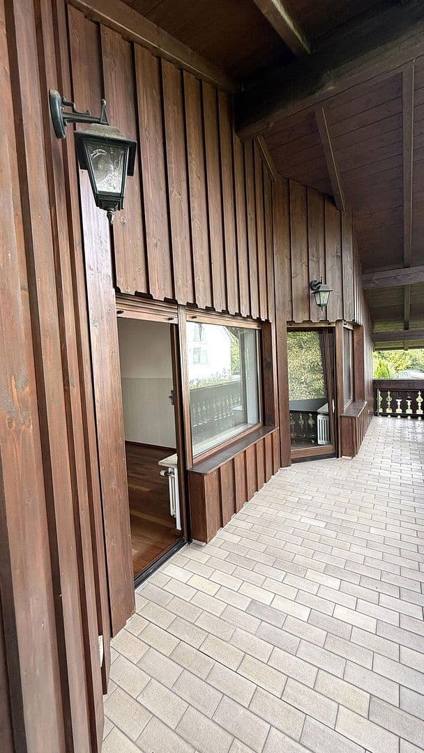 Pronájem bytu 4+1 140 m², Germeringer Straße 20, Planegg, Bavorsko Pronájem bytu 4+1 140 m², Germeringer Straße 20, Planegg, Bavorsko