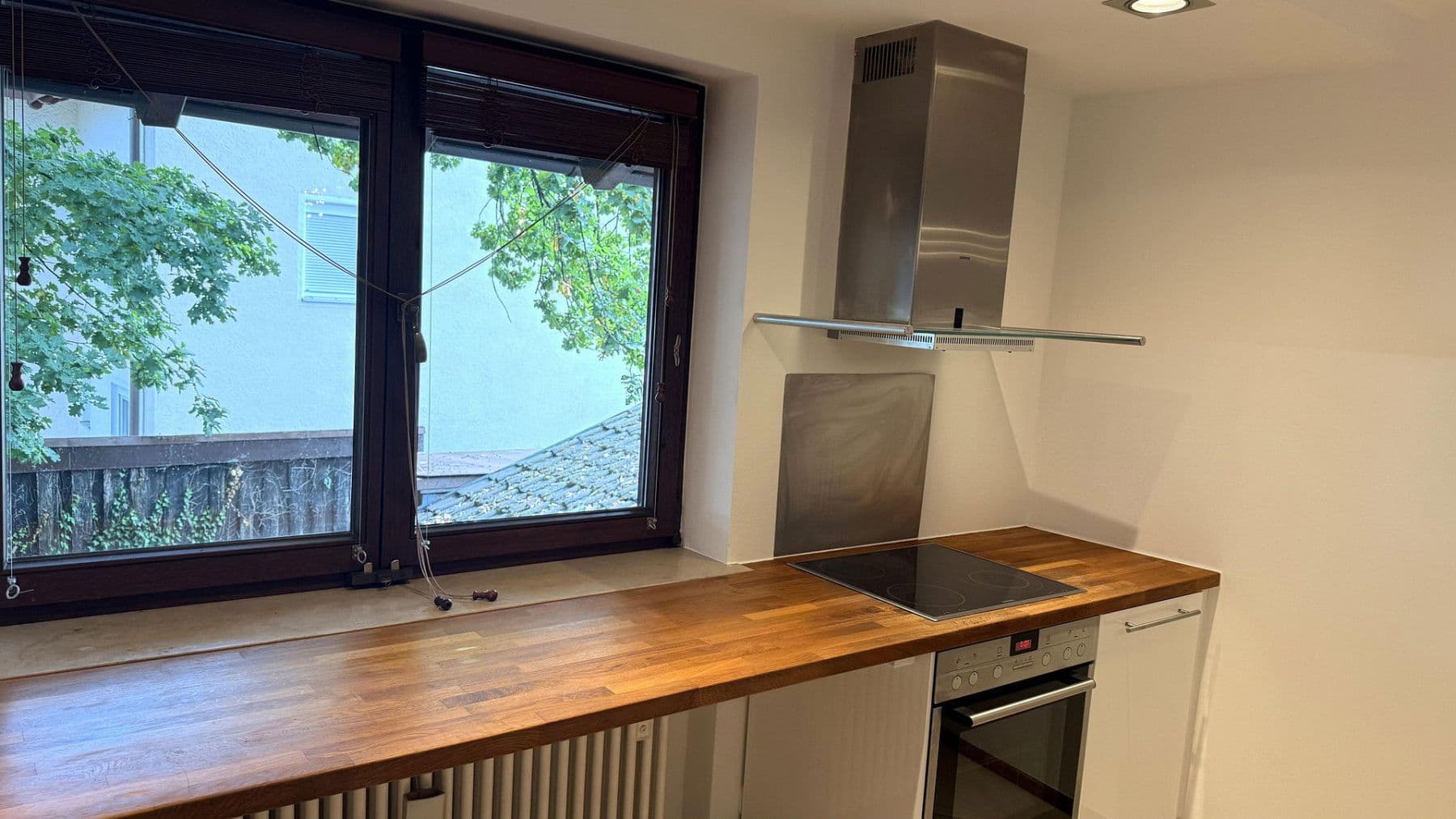 Pronájem bytu 4+1 140 m², Germeringer Straße 20, Planegg, Bavorsko Pronájem bytu 4+1 140 m², Germeringer Straße 20, Planegg, Bavorsko