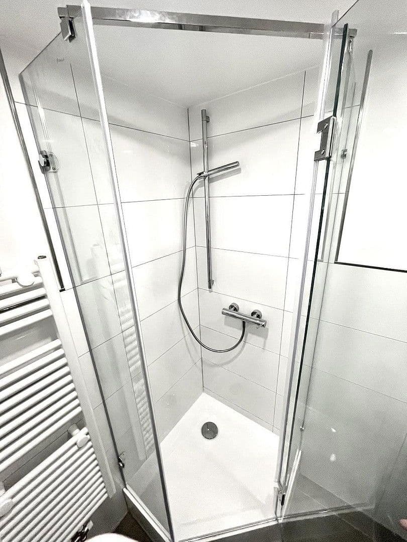 Pronájem bytu 2+1 40 m², Bahnhofstr. 0, Brühl, Severní Porýní-Vestfálsko Pronájem bytu 2+1 40 m², Bahnhofstr. 0, Brühl, Severní Porýní-Vestfálsko