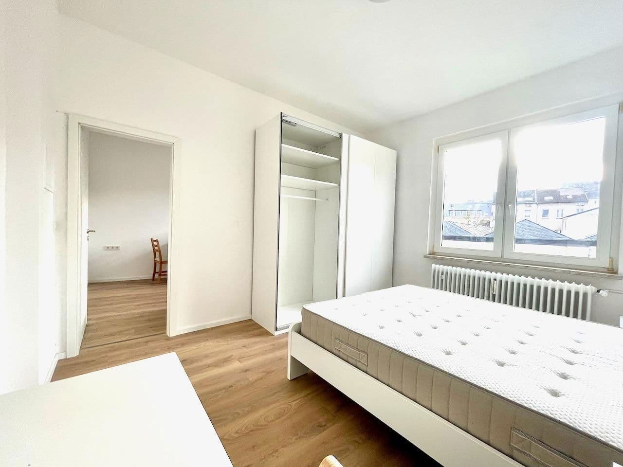 Pronájem bytu 2+1 40 m², Bahnhofstr. 0, Brühl, Severní Porýní-Vestfálsko Pronájem bytu 2+1 40 m², Bahnhofstr. 0, Brühl, Severní Porýní-Vestfálsko