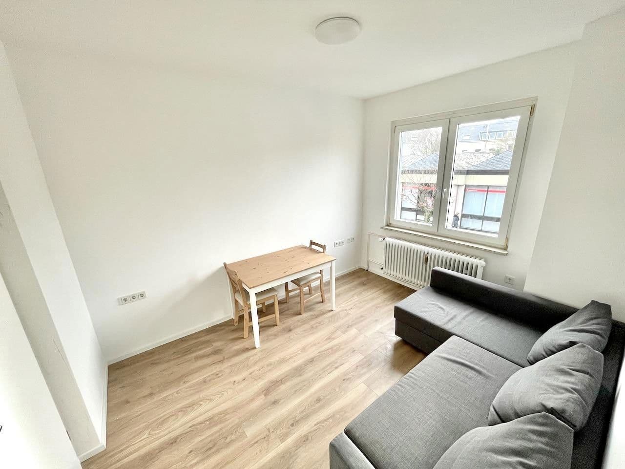 Pronájem bytu 2+1 40 m², Bahnhofstr. 0, Brühl, Severní Porýní-Vestfálsko Pronájem bytu 2+1 40 m², Bahnhofstr. 0, Brühl, Severní Porýní-Vestfálsko