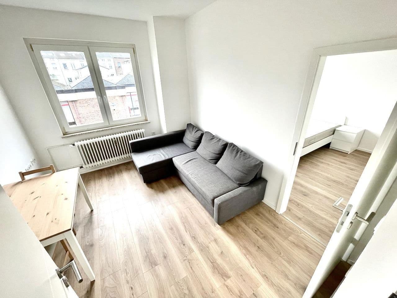 Pronájem bytu 2+1 40 m², Bahnhofstr. 0, Brühl, Severní Porýní-Vestfálsko Pronájem bytu 2+1 40 m², Bahnhofstr. 0, Brühl, Severní Porýní-Vestfálsko