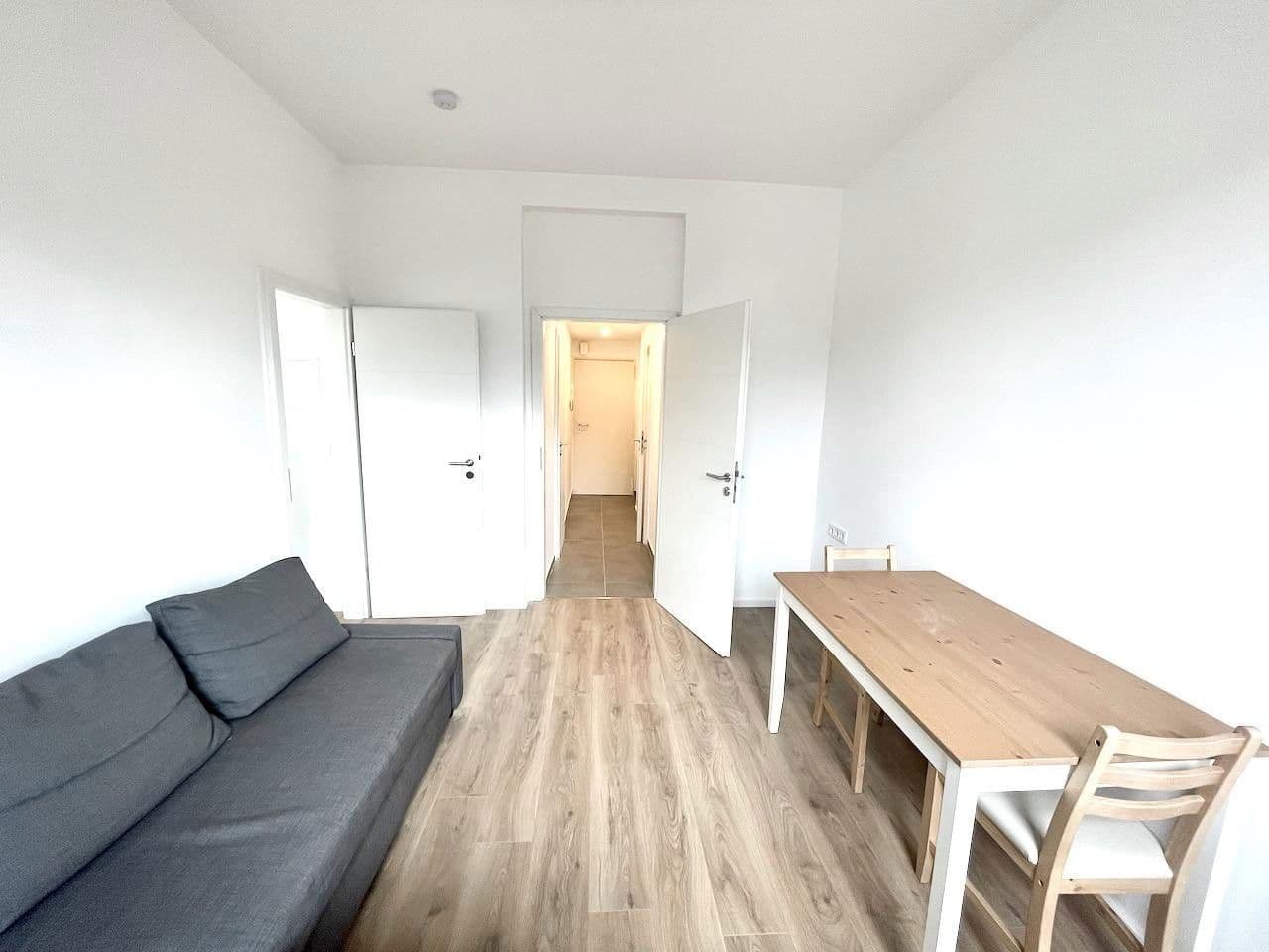 Pronájem bytu 2+1 40 m², Bahnhofstr. 0, Brühl, Severní Porýní-Vestfálsko Pronájem bytu 2+1 40 m², Bahnhofstr. 0, Brühl, Severní Porýní-Vestfálsko