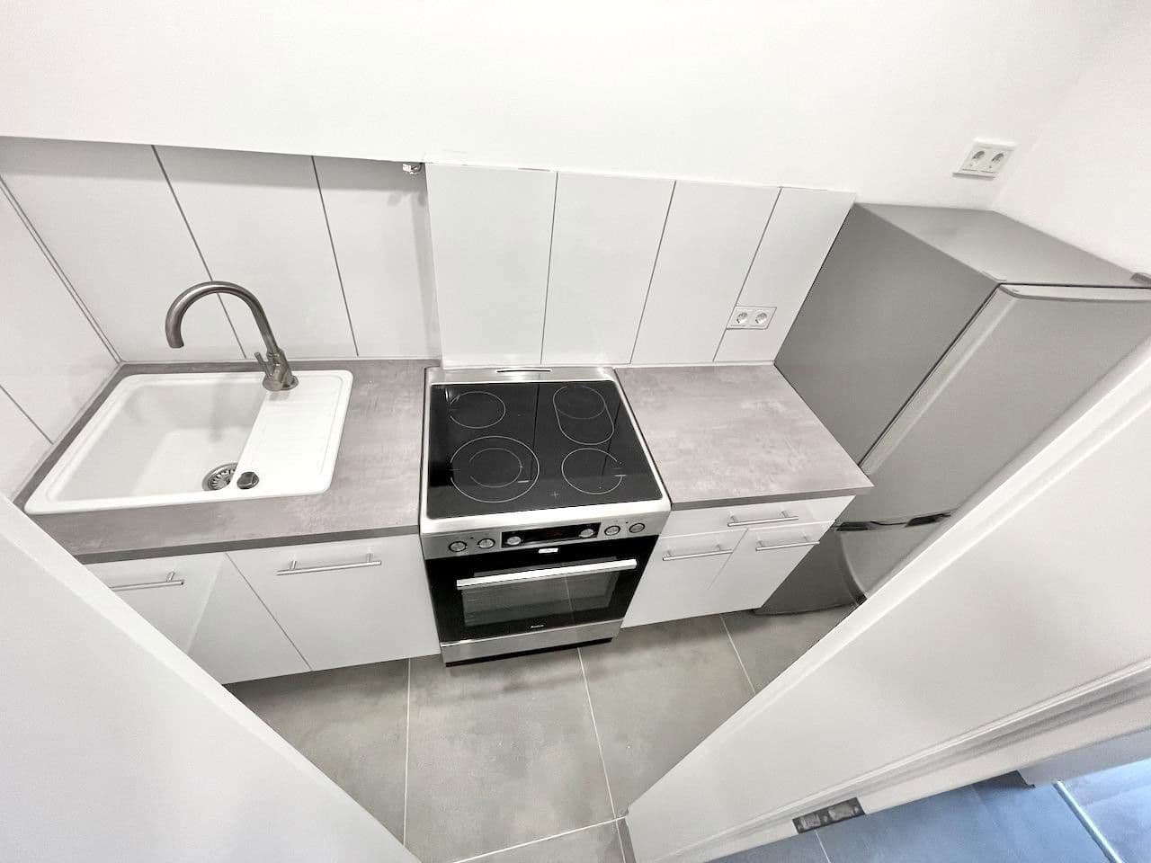 Pronájem bytu 2+1 40 m², Bahnhofstr. 0, Brühl, Severní Porýní-Vestfálsko Pronájem bytu 2+1 40 m², Bahnhofstr. 0, Brühl, Severní Porýní-Vestfálsko