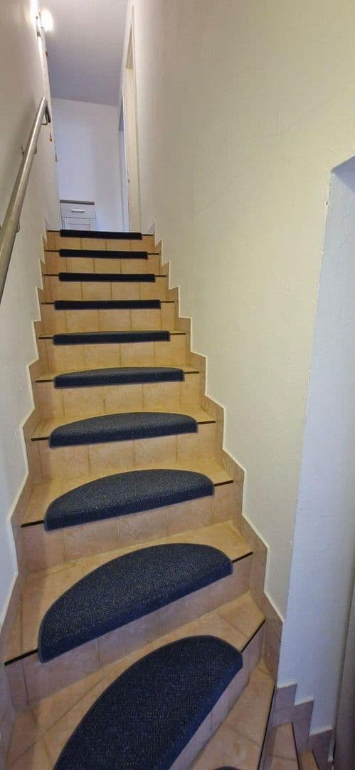 Prodej bytu 4+kk 93 m², Allmersbach im Tal, Bádensko-Württembersko Prodej bytu 4+kk 93 m², Allmersbach im Tal, Bádensko-Württembersko