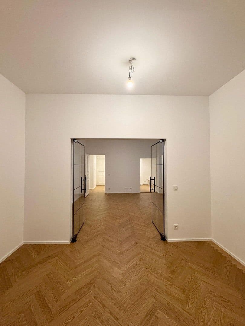 Prodej bytu 2+1 50 m², Berlin, Berlín Prodej bytu 2+1 50 m², Berlin, Berlín