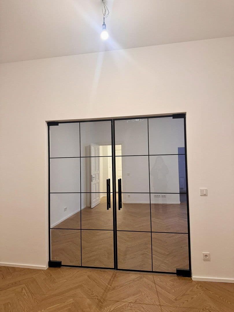 Prodej bytu 2+1 50 m², Berlin, Berlín Prodej bytu 2+1 50 m², Berlin, Berlín