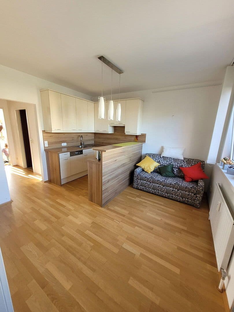 Pronájem bytu 2+1 33 m², Linz-Urfahr, Horní Rakousko Pronájem bytu 2+1 33 m², Linz-Urfahr, Horní Rakousko