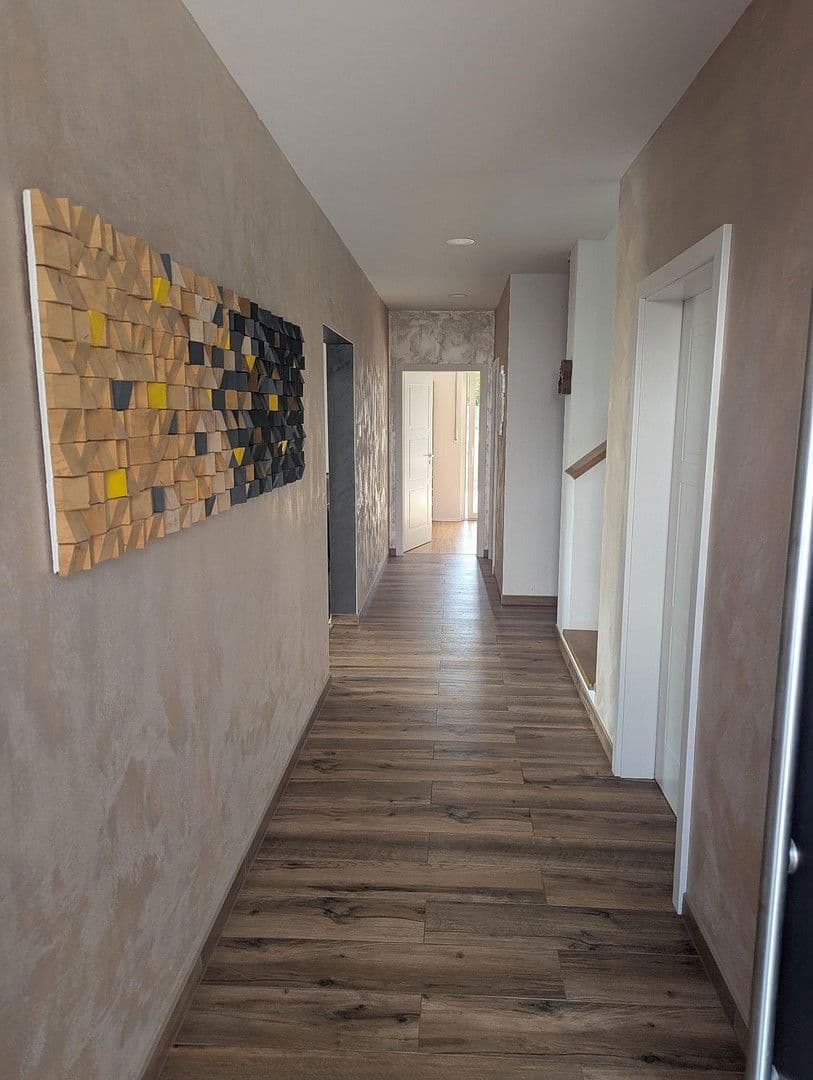 Prodej domu 176 m², pozemek 703 m², Untermünkheim, Bádensko-Württembersko Prodej domu 176 m², pozemek 703 m², Untermünkheim, Bádensko-Württembersko