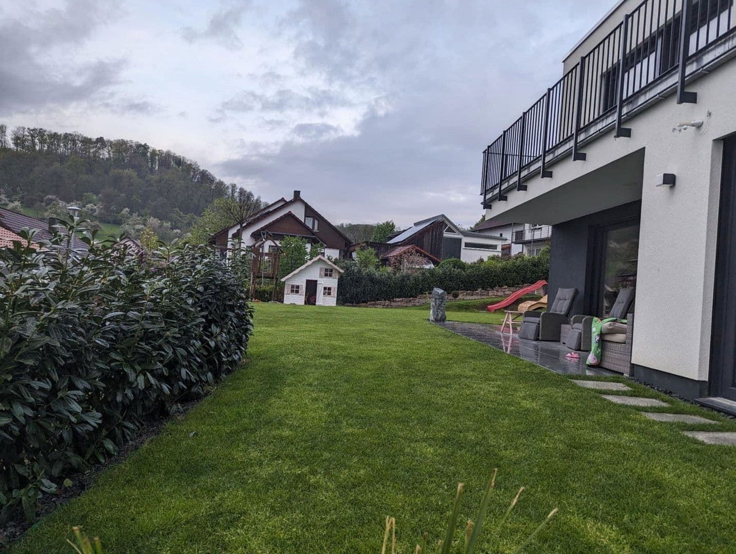 Prodej domu 176 m², pozemek 703 m², Untermünkheim, Bádensko-Württembersko Prodej domu 176 m², pozemek 703 m², Untermünkheim, Bádensko-Württembersko