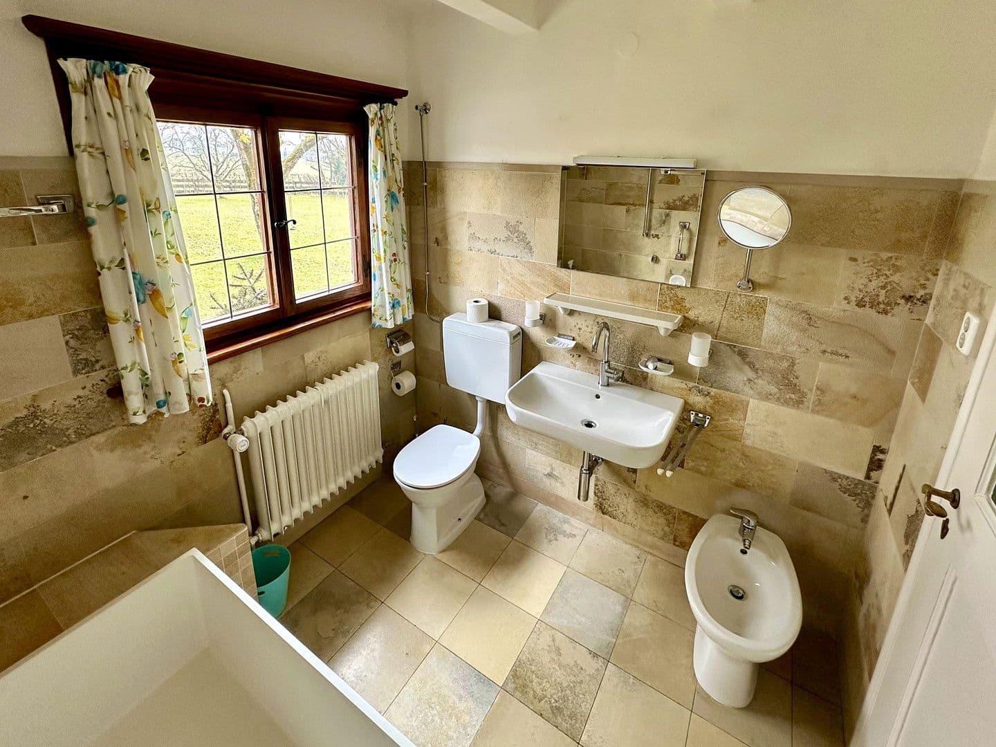 Pronájem domu 97 m², pozemek 2.000 m², Riedering, Bavorsko Pronájem domu 97 m², pozemek 2.000 m², Riedering, Bavorsko