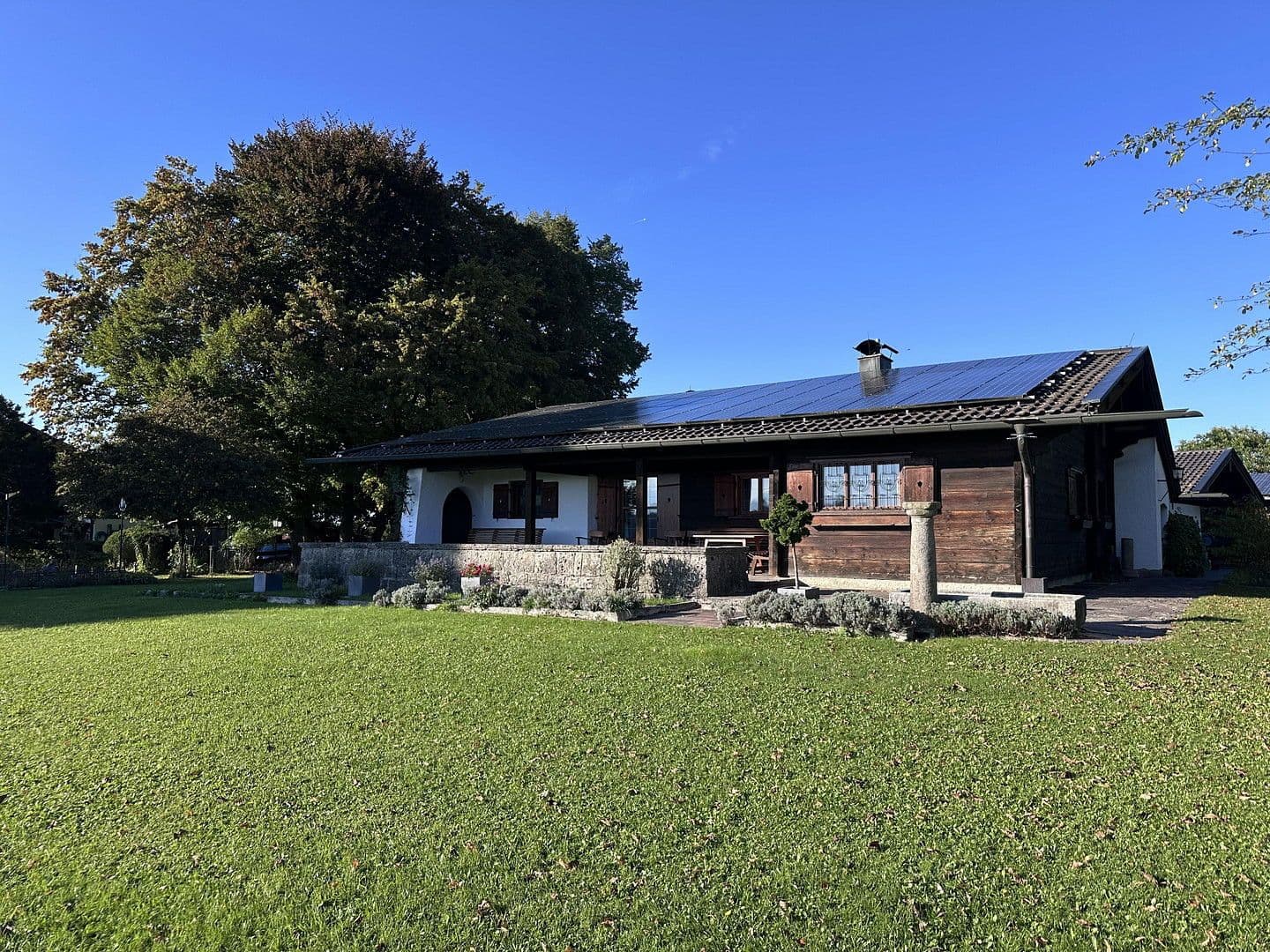 Pronájem domu 97 m², pozemek 2.000 m², Riedering, Bavorsko Pronájem domu 97 m², pozemek 2.000 m², Riedering, Bavorsko