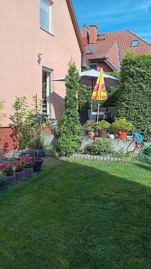 Prodej domu 135 m², pozemek 488 m², Velten, Braniborsko Prodej domu 135 m², pozemek 488 m², Velten, Braniborsko