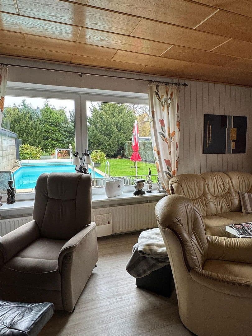 Prodej domu 120 m², pozemek 825 m², Norderstedt, Šlesvicko-Holštýnsko Prodej domu 120 m², pozemek 825 m², Norderstedt, Šlesvicko-Holštýnsko