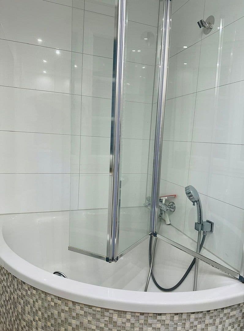 Prodej domu 150 m², pozemek 733 m², Iserlohn, Severní Porýní-Vestfálsko Prodej domu 150 m², pozemek 733 m², Iserlohn, Severní Porýní-Vestfálsko