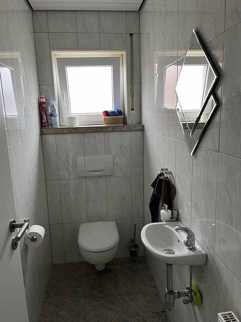 Prodej domu 180 m², pozemek 232 m², Leutenbach, Bádensko-Württembersko Prodej domu 180 m², pozemek 232 m², Leutenbach, Bádensko-Württembersko