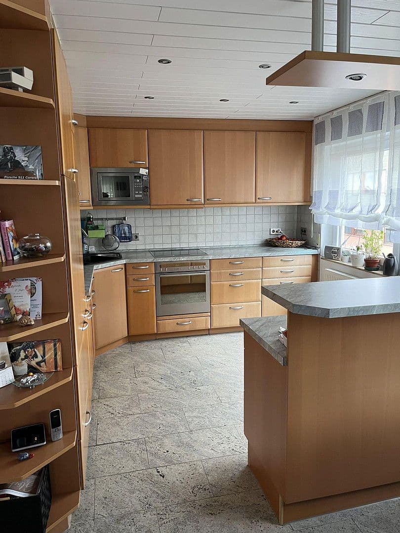 Prodej domu 180 m², pozemek 232 m², Leutenbach, Bádensko-Württembersko Prodej domu 180 m², pozemek 232 m², Leutenbach, Bádensko-Württembersko