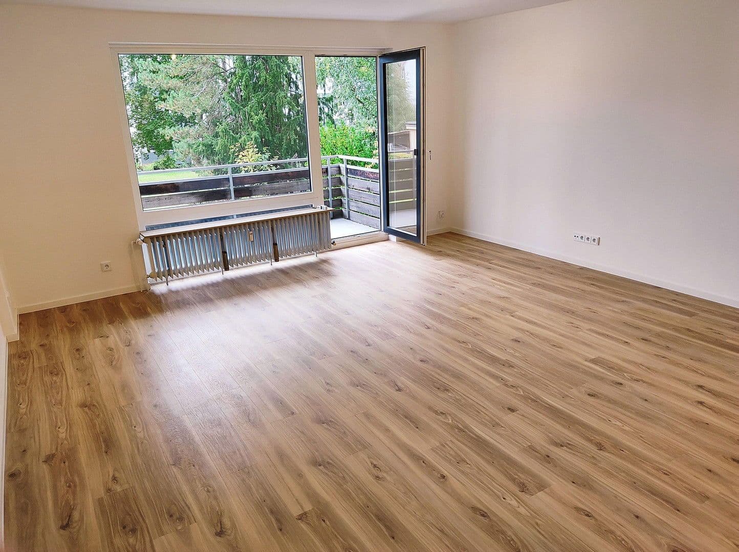 Pronájem bytu 2+1 66 m², Hannover, Dolní Sasko Pronájem bytu 2+1 66 m², Hannover, Dolní Sasko