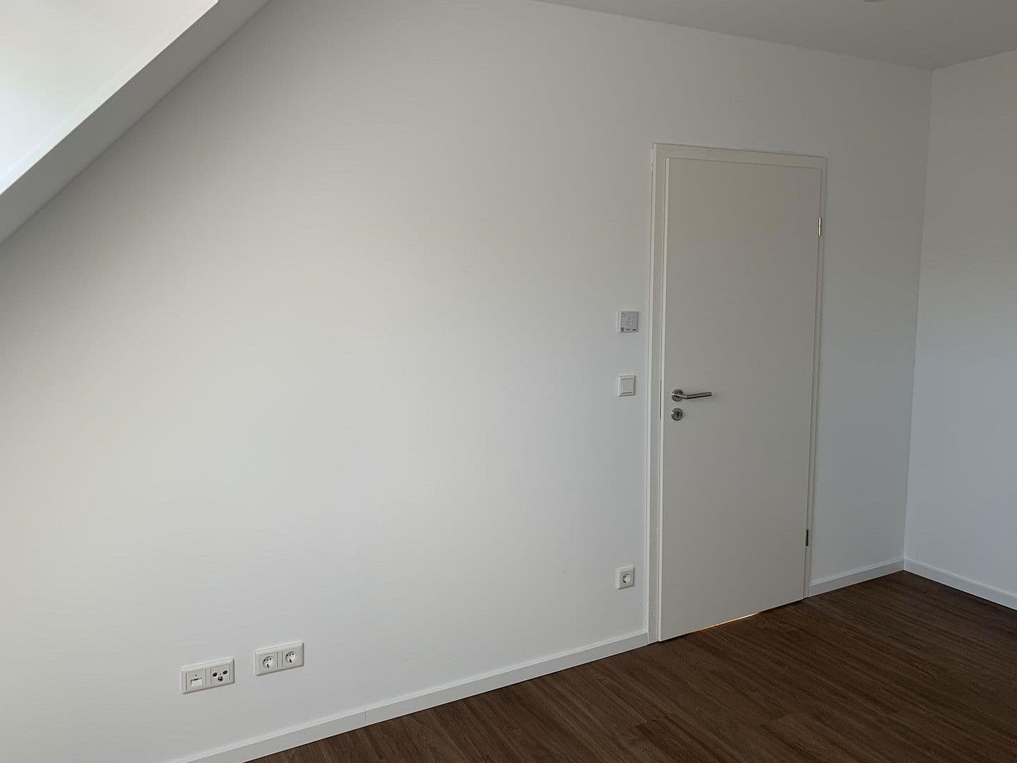 Pronájem bytu 3+1 85 m², Rodensteiner Str. 14a, Fränkisch-Crumbach, Hessen Pronájem bytu 3+1 85 m², Rodensteiner Str. 14a, Fränkisch-Crumbach, Hessen