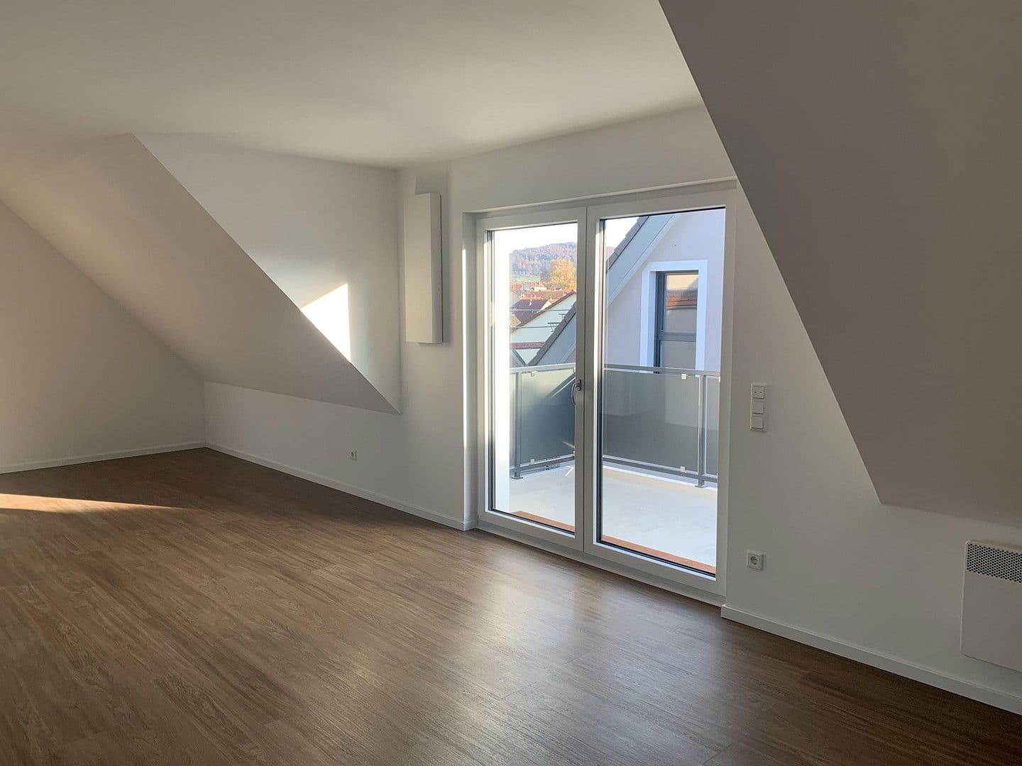 Pronájem bytu 3+1 85 m², Rodensteiner Str. 14a, Fränkisch-Crumbach, Hessen Pronájem bytu 3+1 85 m², Rodensteiner Str. 14a, Fränkisch-Crumbach, Hessen