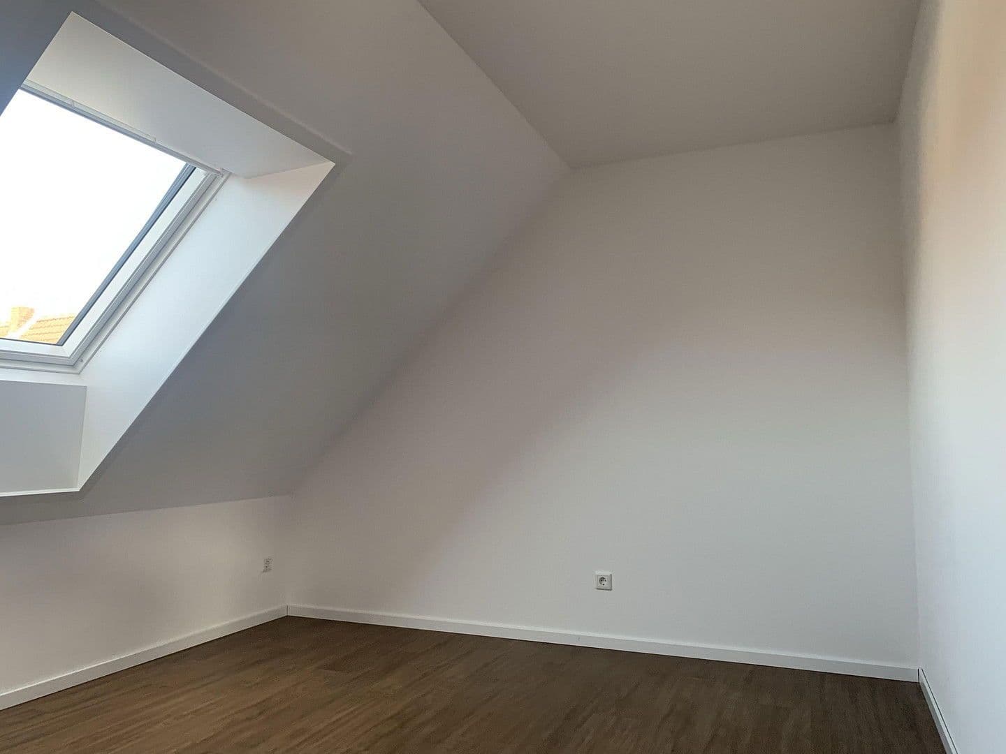 Pronájem bytu 3+1 85 m², Rodensteiner Str. 14a, Fränkisch-Crumbach, Hessen Pronájem bytu 3+1 85 m², Rodensteiner Str. 14a, Fränkisch-Crumbach, Hessen
