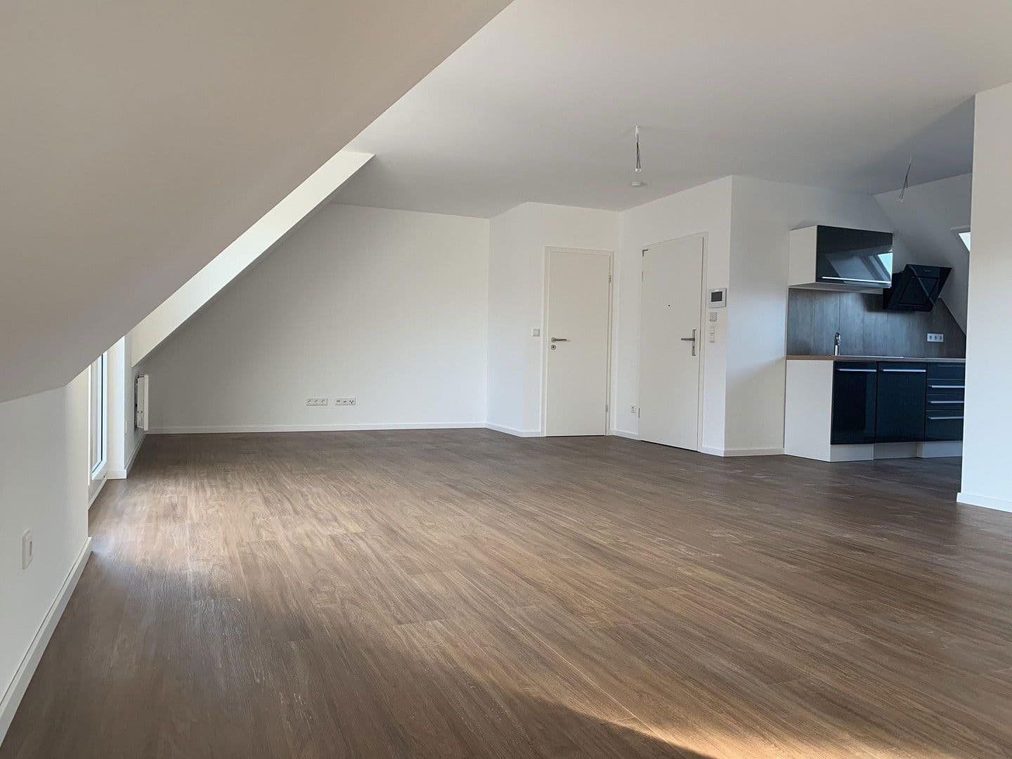 Pronájem bytu 3+1 85 m², Rodensteiner Str. 14a, Fränkisch-Crumbach, Hessen Pronájem bytu 3+1 85 m², Rodensteiner Str. 14a, Fränkisch-Crumbach, Hessen