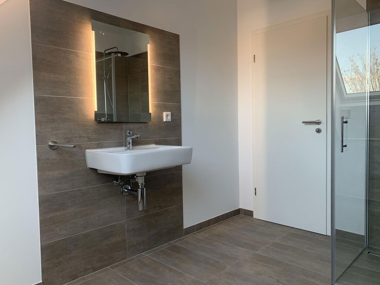 Pronájem bytu 3+1 85 m², Rodensteiner Str. 14a, Fränkisch-Crumbach, Hessen Pronájem bytu 3+1 85 m², Rodensteiner Str. 14a, Fränkisch-Crumbach, Hessen