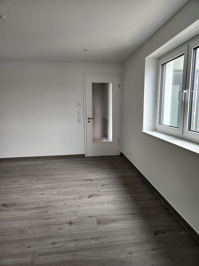 Pronájem bytu 2+1 95 m², Mindenerstr 459, Osnabrück, Dolní Sasko Pronájem bytu 2+1 95 m², Mindenerstr 459, Osnabrück, Dolní Sasko