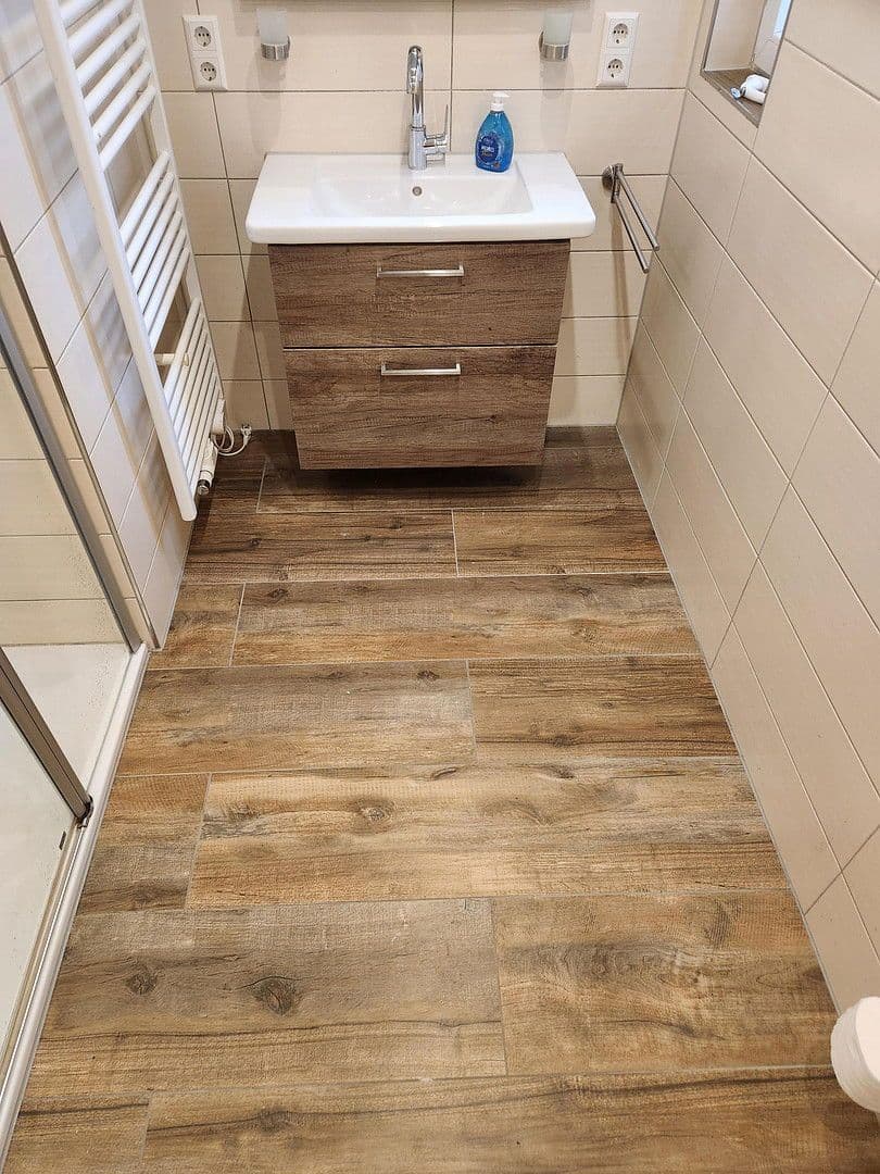 Pronájem bytu 2+1 95 m², Mindenerstr 459, Osnabrück, Dolní Sasko Pronájem bytu 2+1 95 m², Mindenerstr 459, Osnabrück, Dolní Sasko