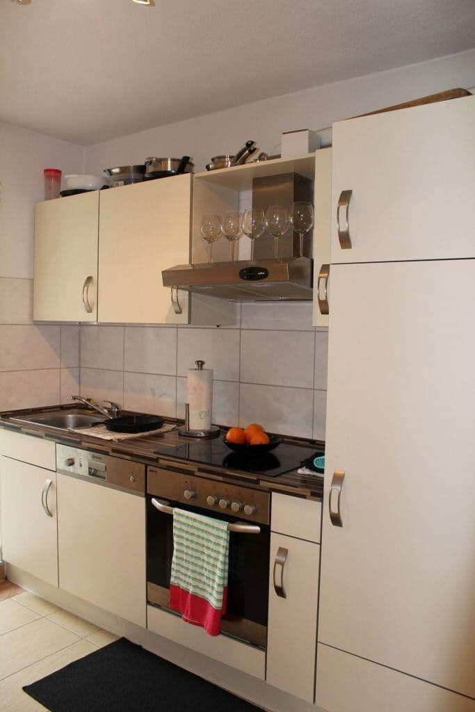 Pronájem domu 128 m², pozemek 71 m², Stuttgart, Bádensko-Württembersko Pronájem domu 128 m², pozemek 71 m², Stuttgart, Bádensko-Württembersko