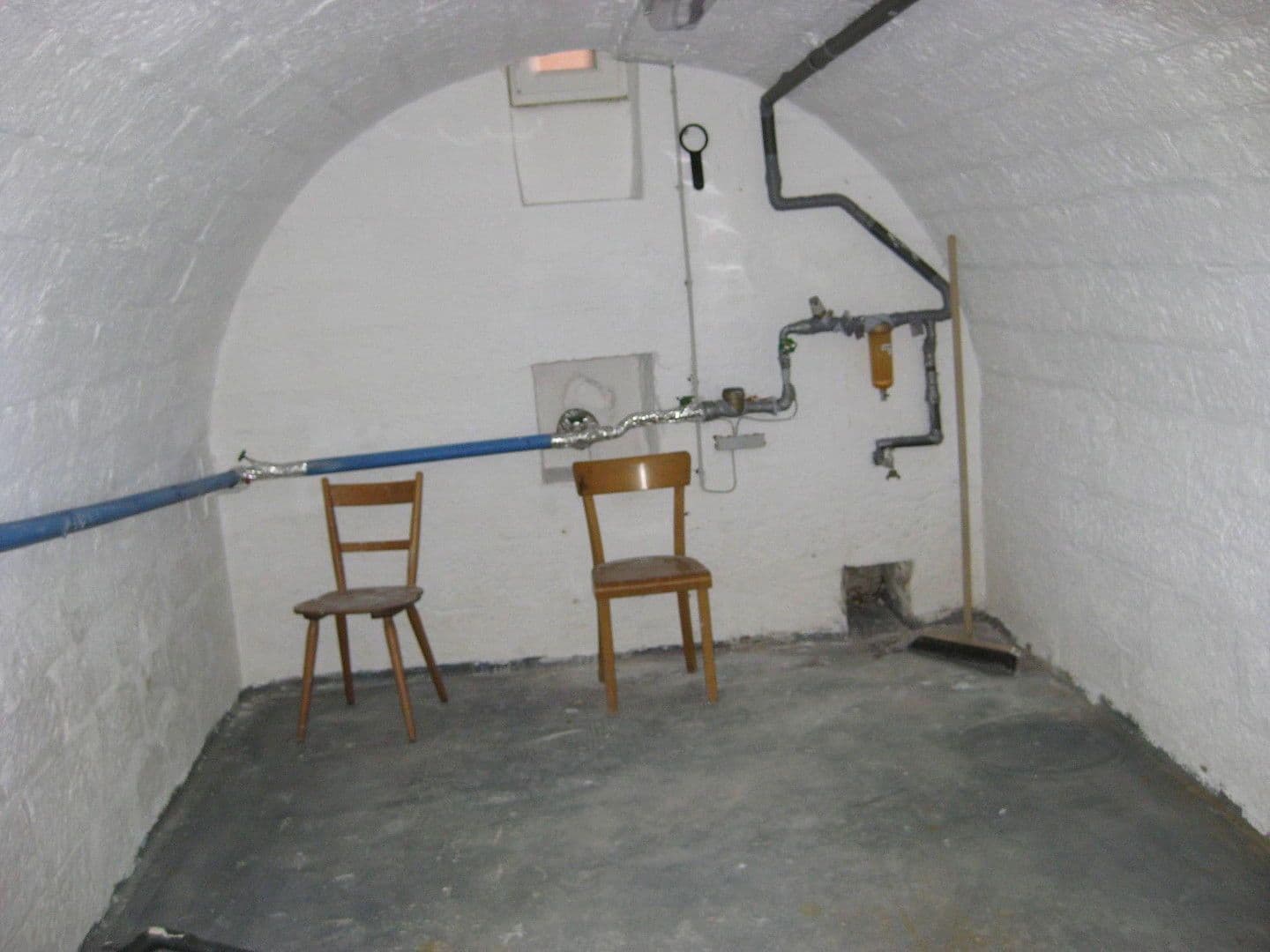 Pronájem domu 128 m², pozemek 71 m², Stuttgart, Bádensko-Württembersko Pronájem domu 128 m², pozemek 71 m², Stuttgart, Bádensko-Württembersko