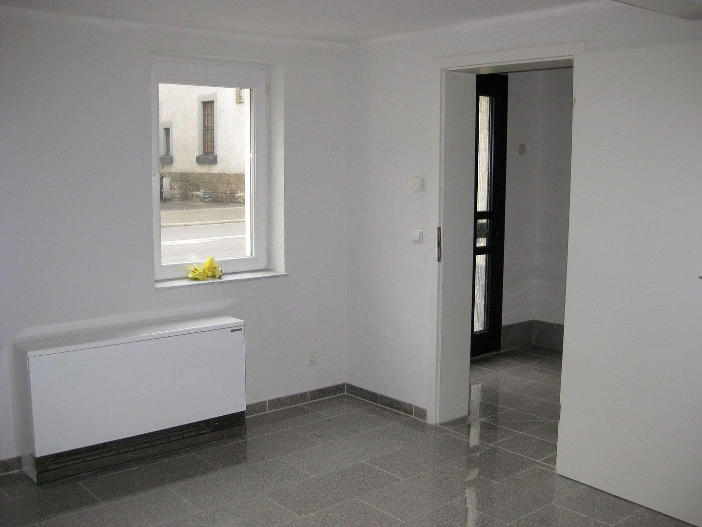 Pronájem domu 128 m², pozemek 71 m², Stuttgart, Bádensko-Württembersko Pronájem domu 128 m², pozemek 71 m², Stuttgart, Bádensko-Württembersko