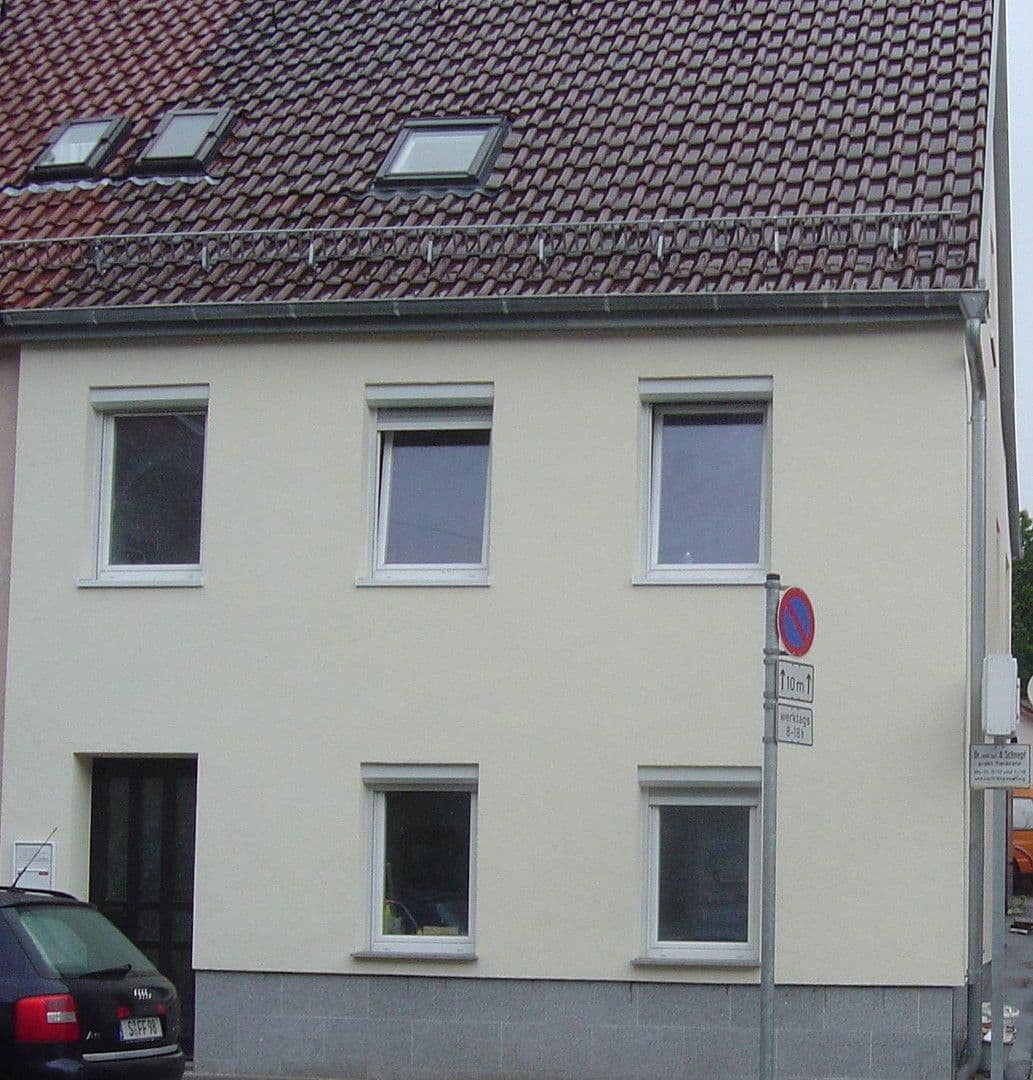 Pronájem domu 128 m², pozemek 71 m², Stuttgart, Bádensko-Württembersko Pronájem domu 128 m², pozemek 71 m², Stuttgart, Bádensko-Württembersko