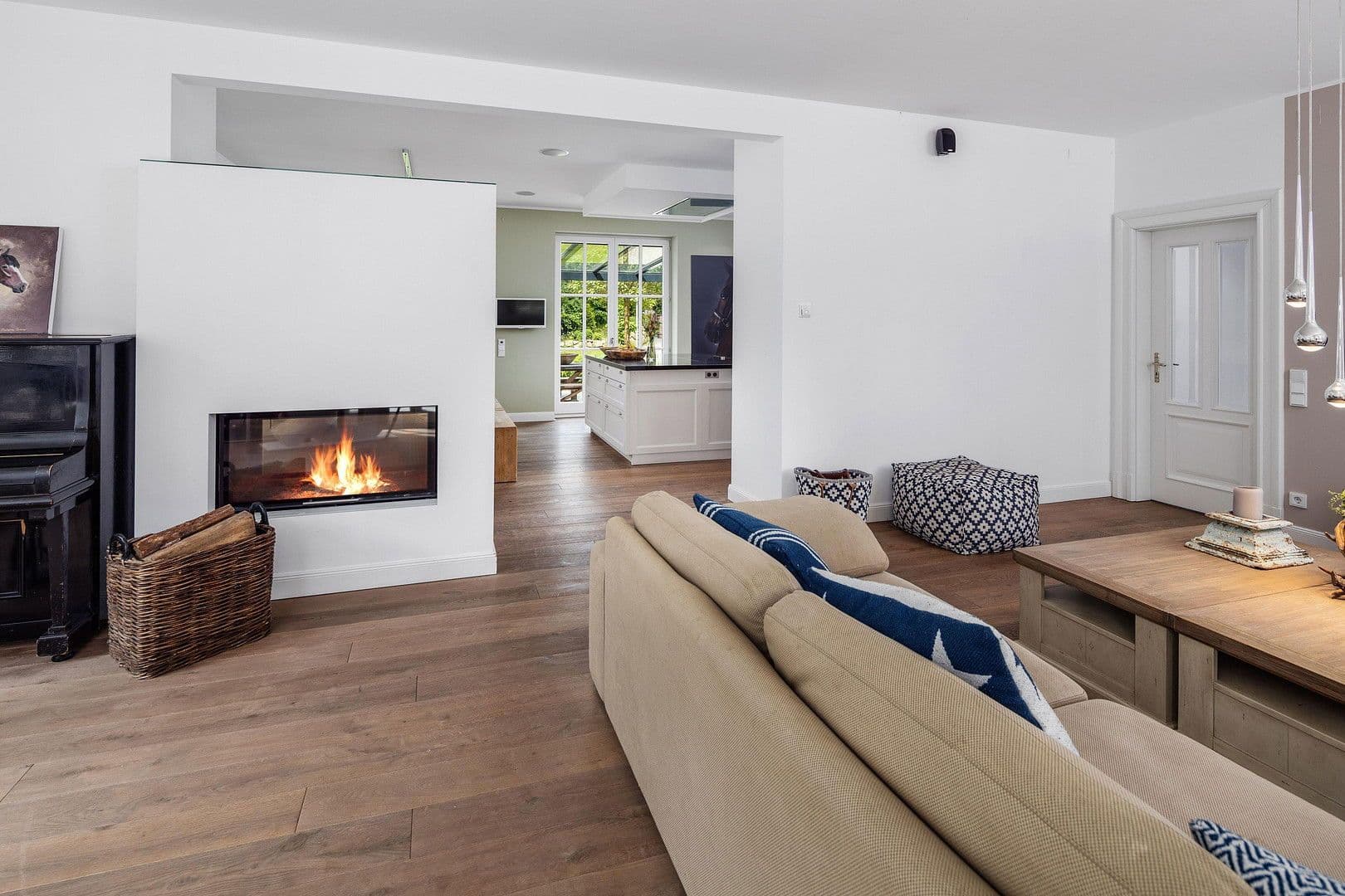 Prodej domu 440 m², pozemek 1.799 m², Nibelungenweg 22, Hamburg, Hamburg Prodej domu 440 m², pozemek 1.799 m², Nibelungenweg 22, Hamburg, Hamburg