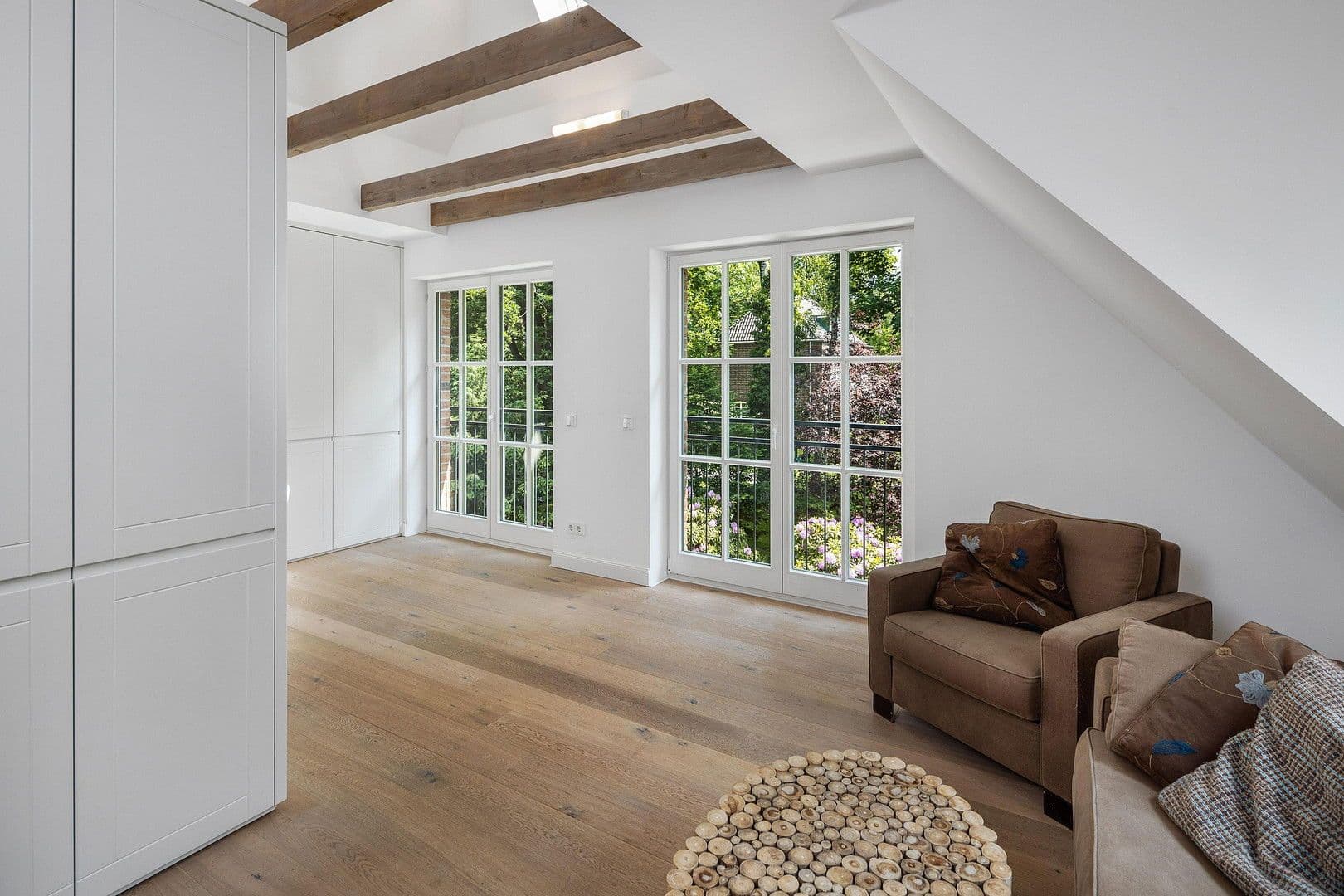 Prodej domu 440 m², pozemek 1.799 m², Nibelungenweg 22, Hamburg, Hamburg Prodej domu 440 m², pozemek 1.799 m², Nibelungenweg 22, Hamburg, Hamburg