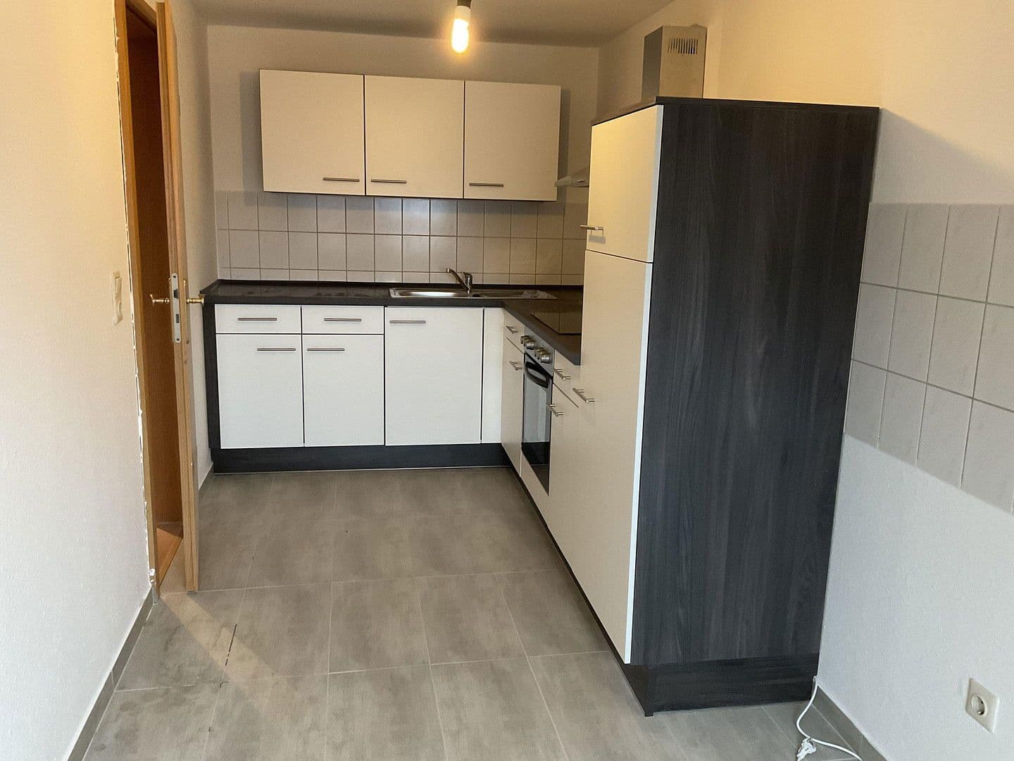 Pronájem bytu 3+1 100 m², Naumburg (Saale), Sasko-Anhaltsko Pronájem bytu 3+1 100 m², Naumburg (Saale), Sasko-Anhaltsko