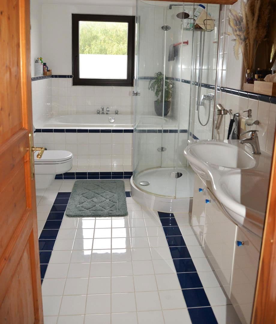 Pronájem bytu 4+1 119 m², Auf dem Knöpp 44, Köln, Severní Porýní-Vestfálsko Pronájem bytu 4+1 119 m², Auf dem Knöpp 44, Köln, Severní Porýní-Vestfálsko