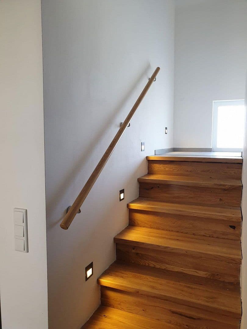 Pronájem domu 150 m², pozemek 400 m², Wendelstein, Bavorsko Pronájem domu 150 m², pozemek 400 m², Wendelstein, Bavorsko