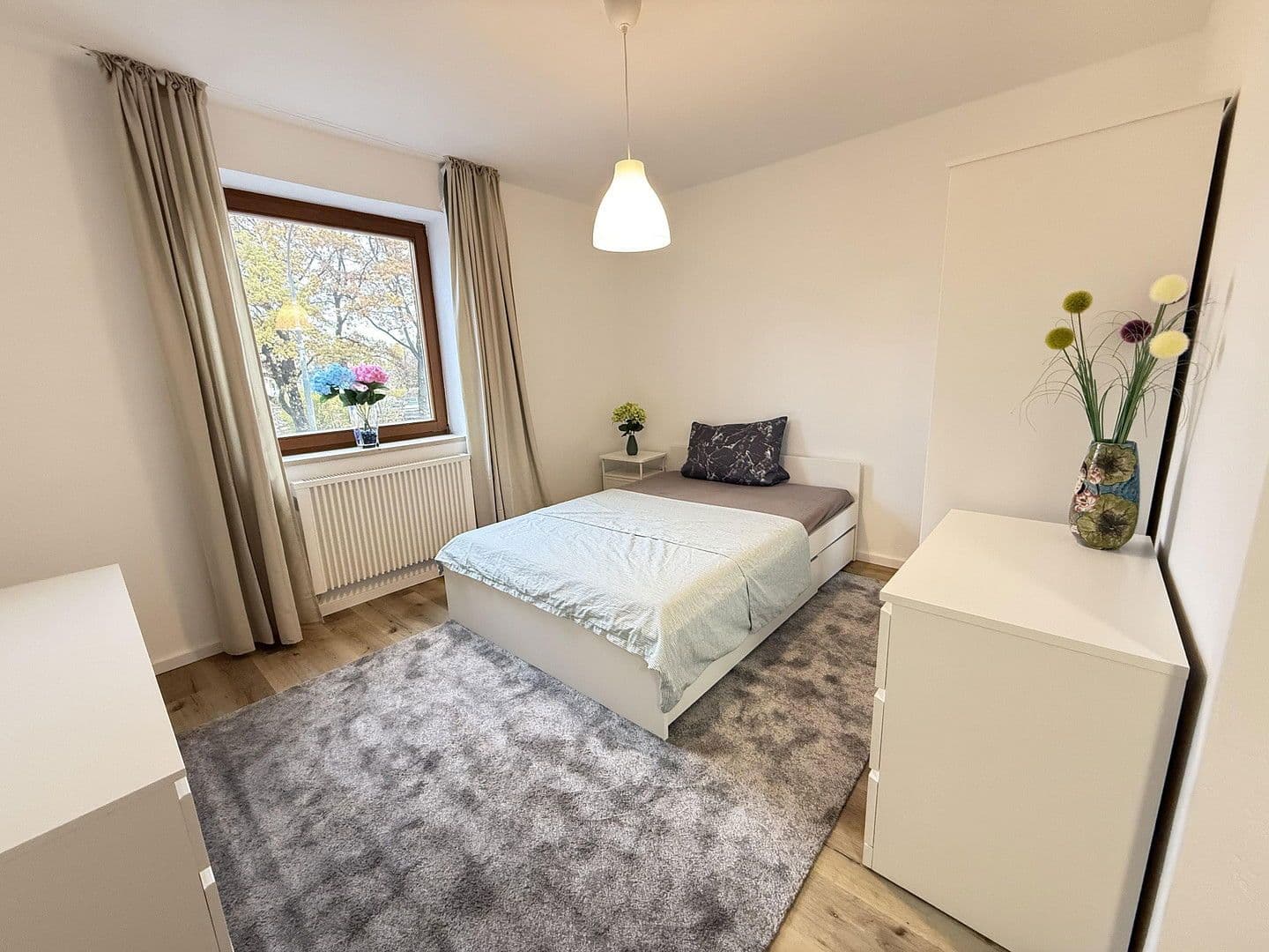 Pronájem bytu 2+1 60 m², Boschetsrieder Str. 121A, München, Bavorsko Pronájem bytu 2+1 60 m², Boschetsrieder Str. 121A, München, Bavorsko