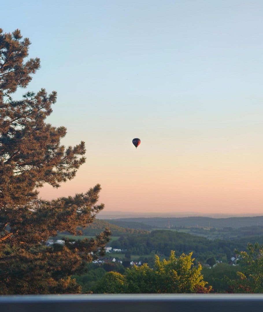 Prodej domu 493 m², pozemek 1.531 m², Glashütten, Hessen Prodej domu 493 m², pozemek 1.531 m², Glashütten, Hessen