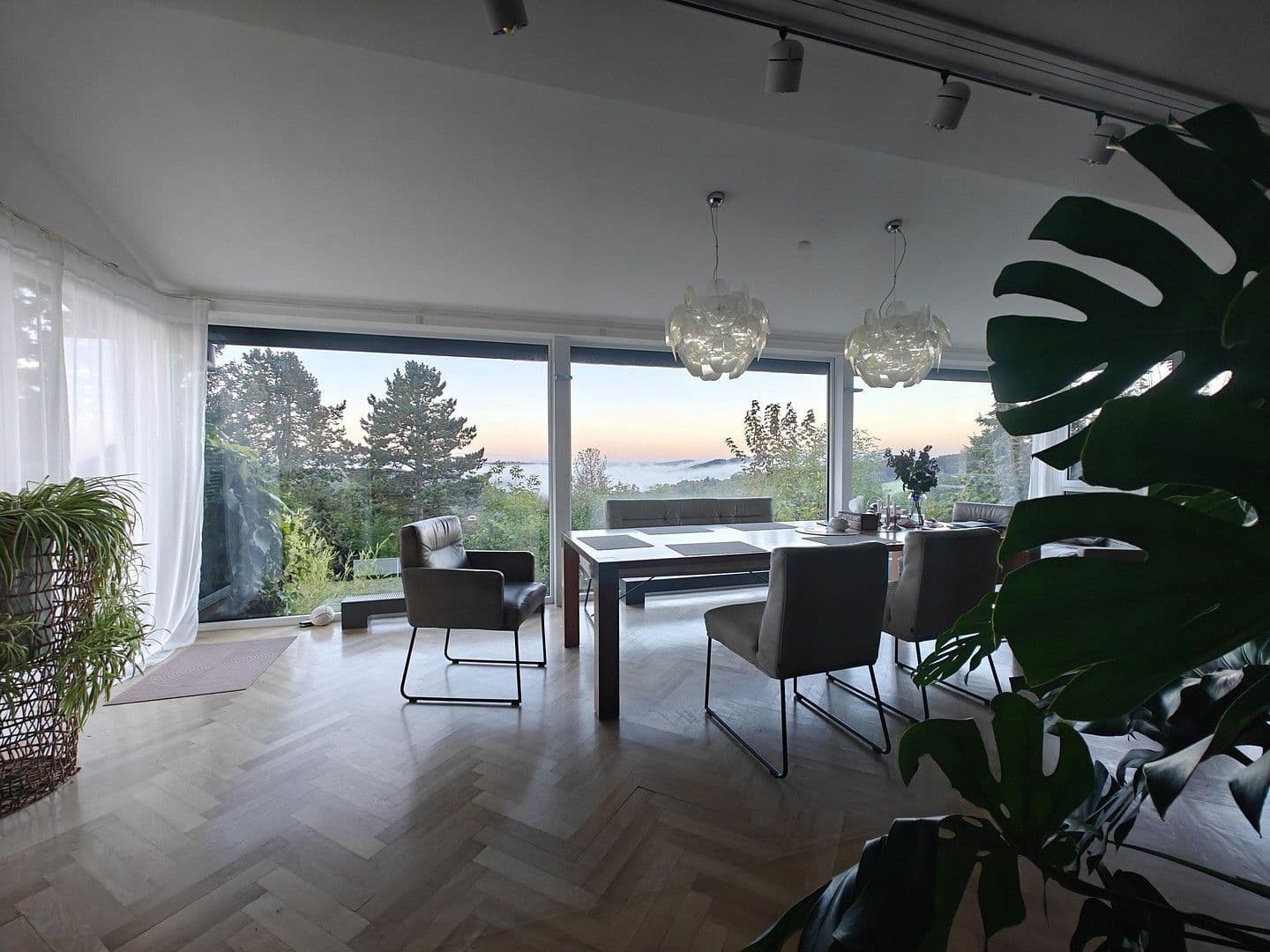 Prodej domu 493 m², pozemek 1.531 m², Glashütten, Hessen Prodej domu 493 m², pozemek 1.531 m², Glashütten, Hessen