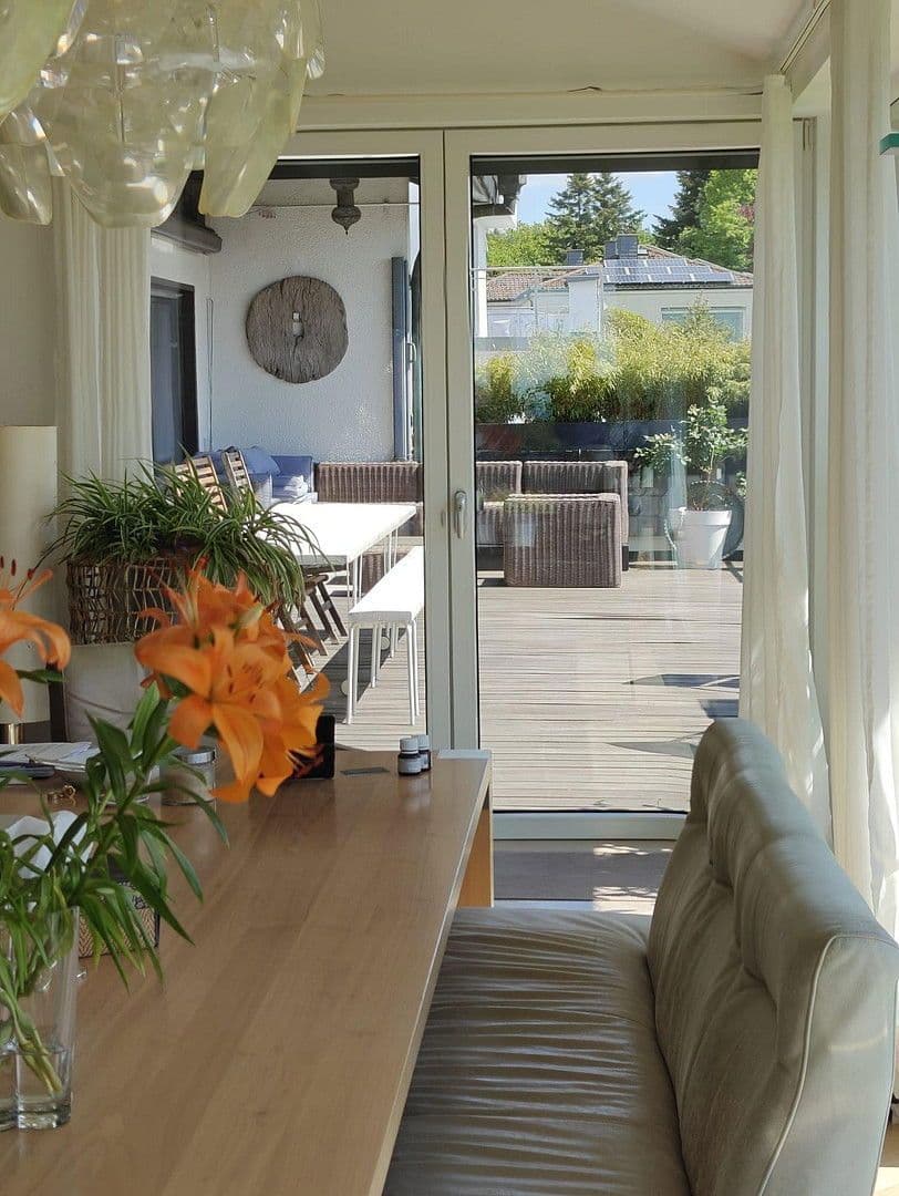 Prodej domu 493 m², pozemek 1.531 m², Glashütten, Hessen Prodej domu 493 m², pozemek 1.531 m², Glashütten, Hessen