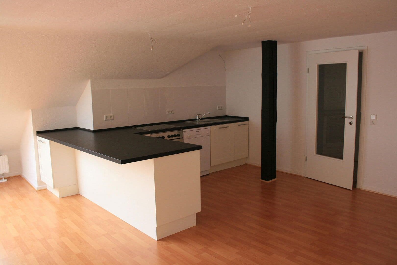 Pronájem bytu 3+1 95 m², Hildesheim, Dolní Sasko Pronájem bytu 3+1 95 m², Hildesheim, Dolní Sasko