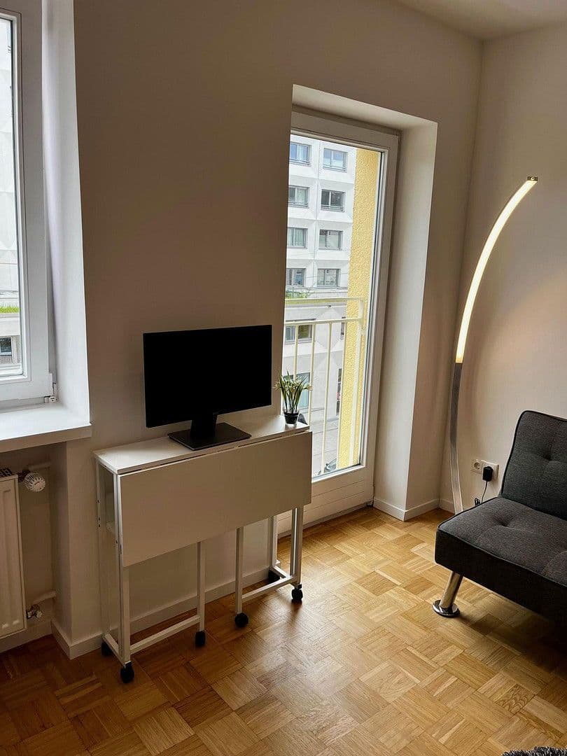 Prodej bytu 1+1 27 m², Tassiloplatz, München - Au-Haidhausen, Bavorsko Prodej bytu 1+1 27 m², Tassiloplatz, München - Au-Haidhausen, Bavorsko