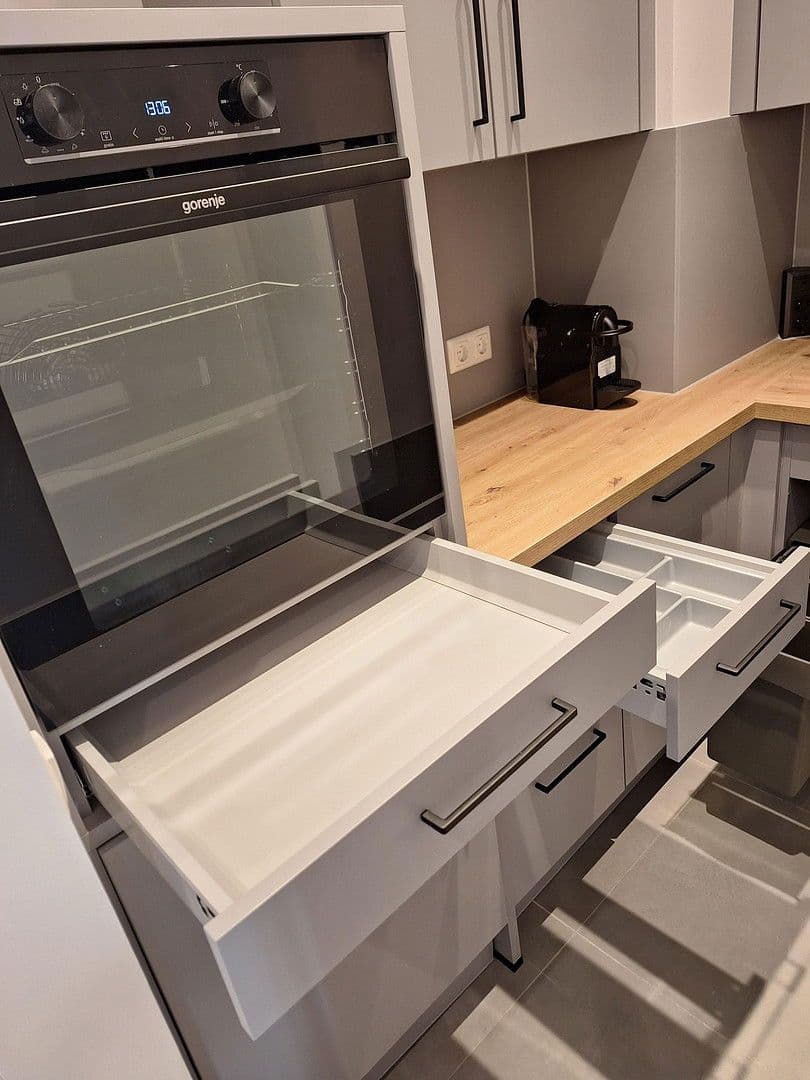 Prodej bytu 1+1 27 m², Tassiloplatz, München - Au-Haidhausen, Bavorsko Prodej bytu 1+1 27 m², Tassiloplatz, München - Au-Haidhausen, Bavorsko