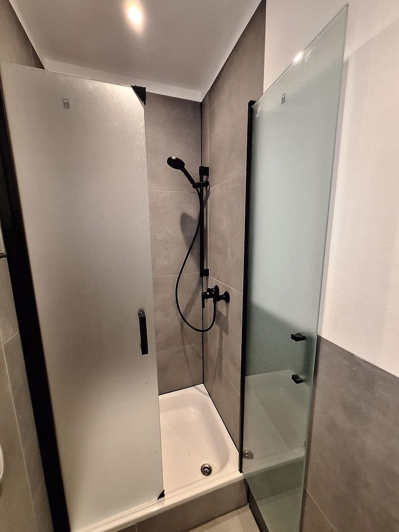 Prodej bytu 1+1 27 m², Tassiloplatz, München - Au-Haidhausen, Bavorsko Prodej bytu 1+1 27 m², Tassiloplatz, München - Au-Haidhausen, Bavorsko