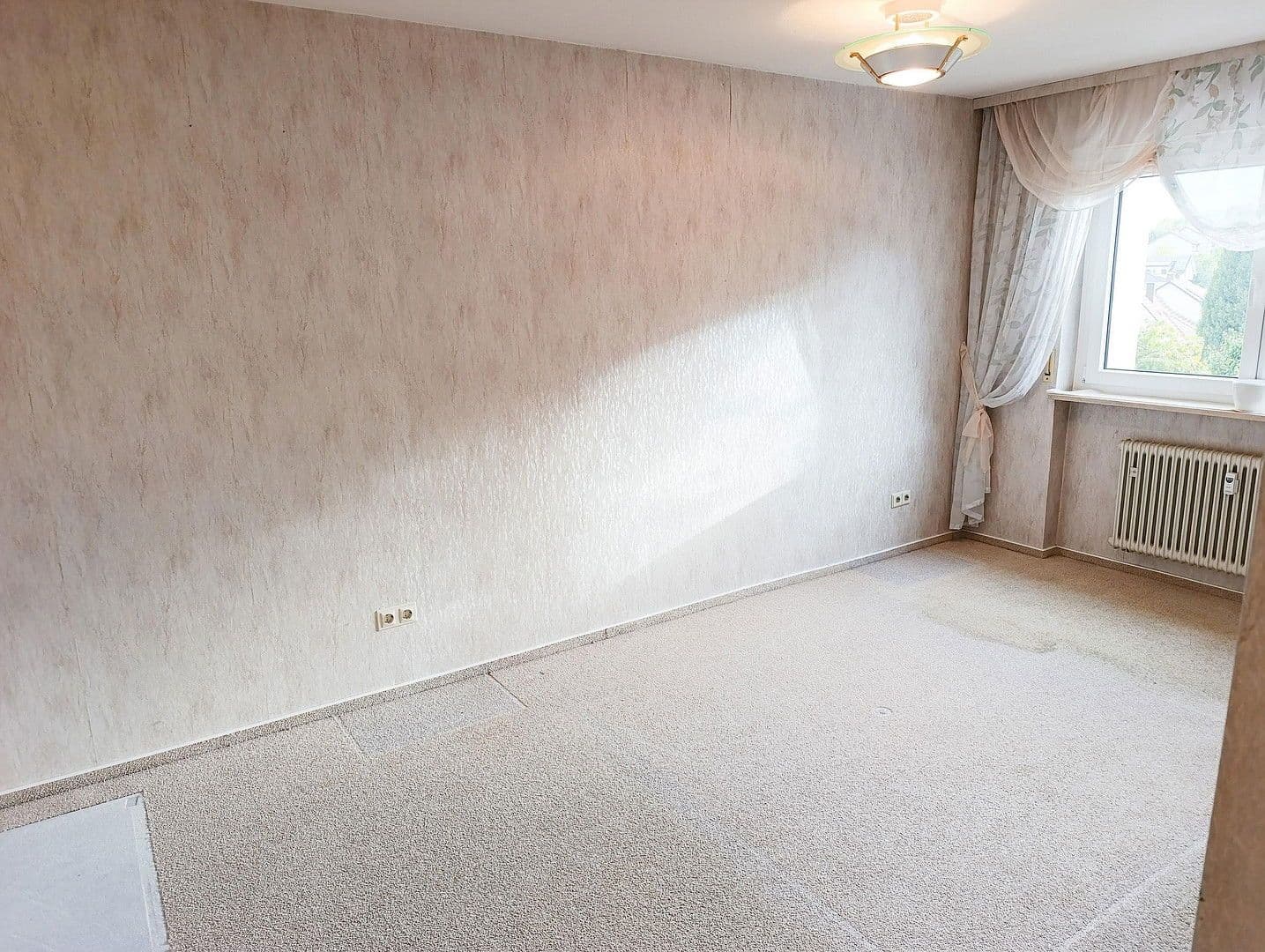 Prodej bytu 3+kk 83 m², Am Weißen Bild 40+42, Biberach an der Riß, Bádensko-Württembersko Prodej bytu 3+kk 83 m², Am Weißen Bild 40+42, Biberach an der Riß, Bádensko-Württembersko