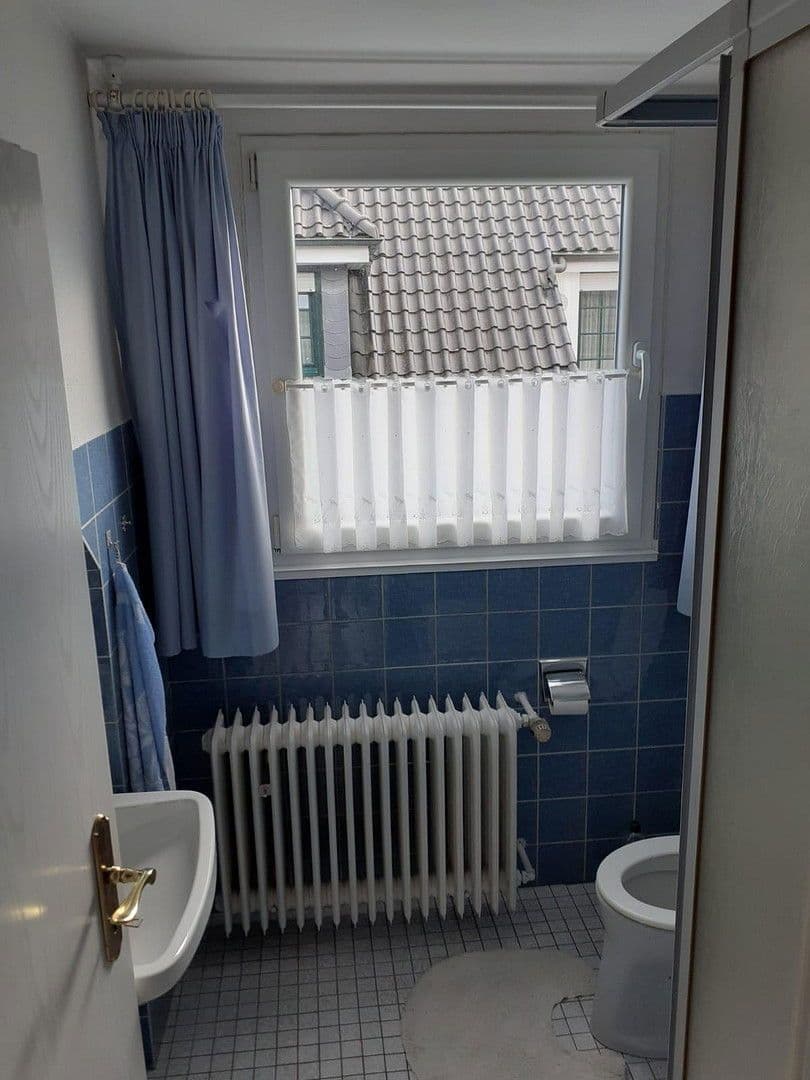 Pronájem domu 147 m², pozemek 600 m², Ringstraße 13, Engelskirchen, Severní Porýní-Vestfálsko Pronájem domu 147 m², pozemek 600 m², Ringstraße 13, Engelskirchen, Severní Porýní-Vestfálsko