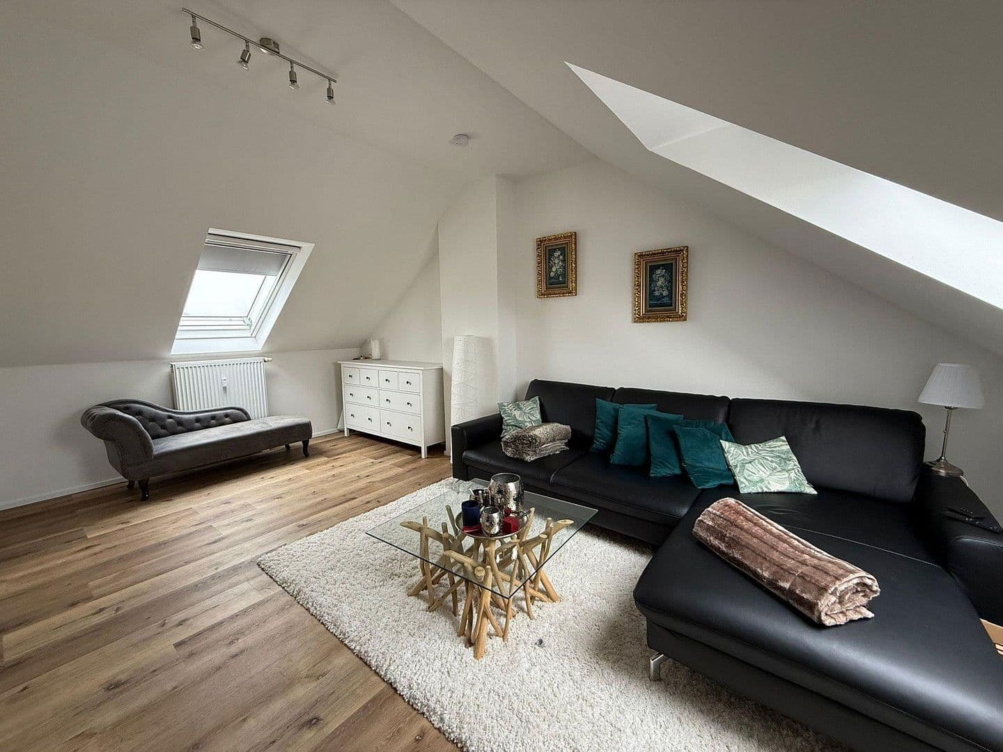 Pronájem bytu 2+kk 98 m², Riedlenstrase 18, Ulm, Bádensko-Württembersko Pronájem bytu 2+kk 98 m², Riedlenstrase 18, Ulm, Bádensko-Württembersko