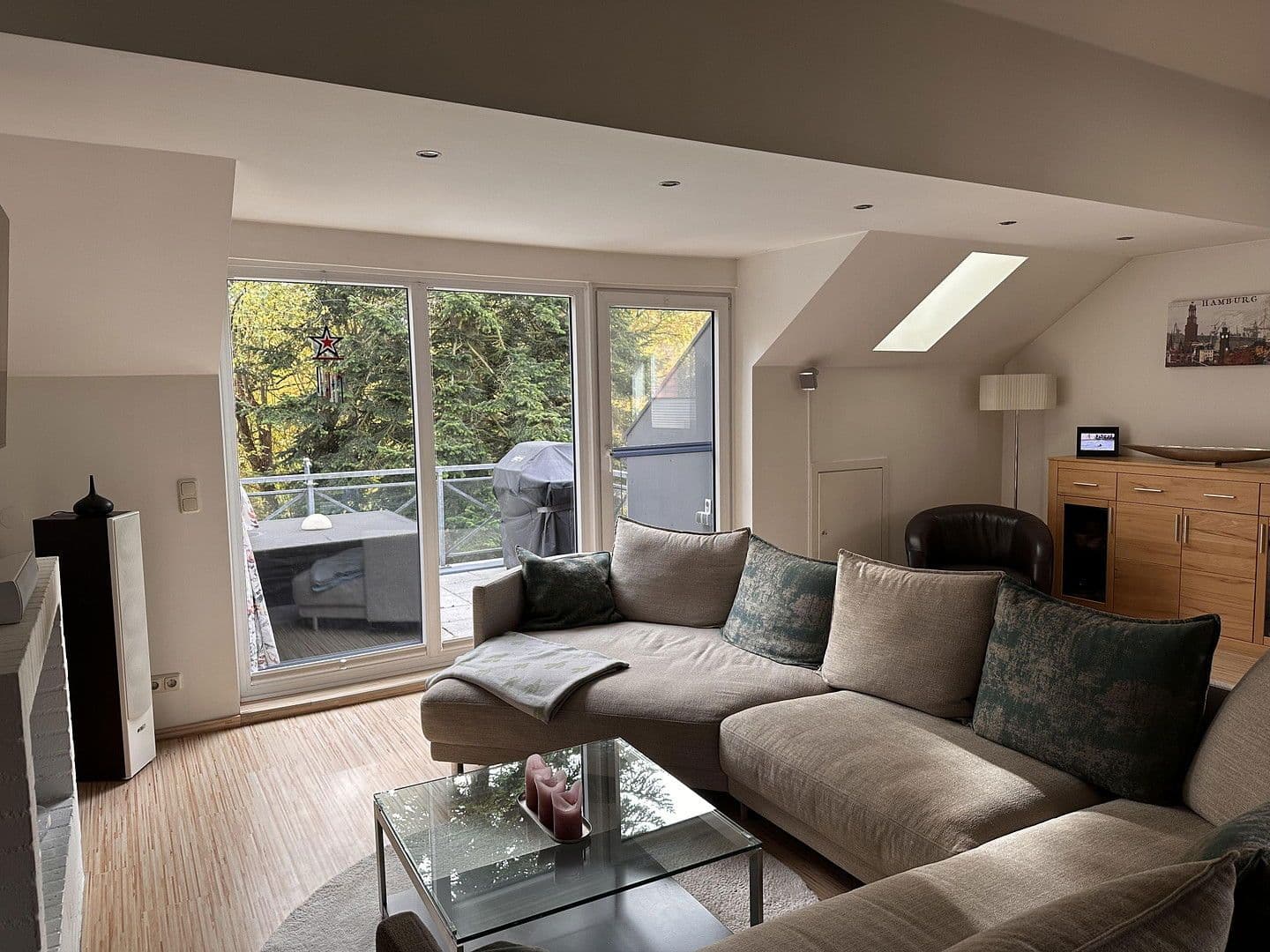 Prodej bytu 3+1 93 m², Oktaviostraße 81, Hamburg, Hamburg Prodej bytu 3+1 93 m², Oktaviostraße 81, Hamburg, Hamburg